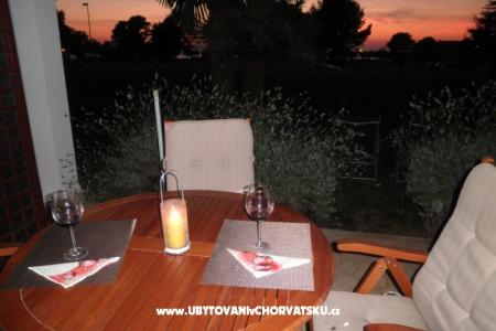 Appartementen VIKI foto 4