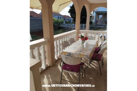 Appartementen Anka  Sv. Filip i Jakov Kroatië