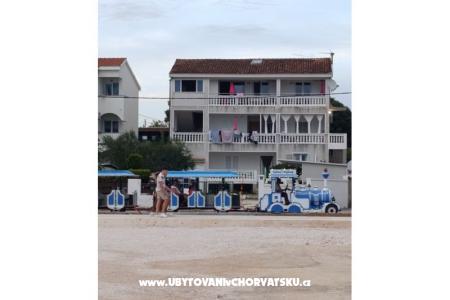 Appartementen Boro Sv. Filip i Jakov Kroatië