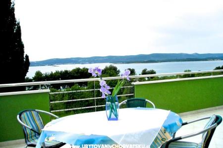 Vila Smirna 4*  met zwembad  foto 4
