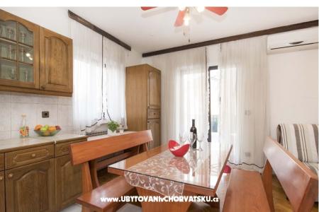 Appartement Kurbaša Kastela Kroatië