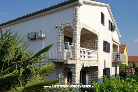 Appartementen Blazevic, Njivice foto 4