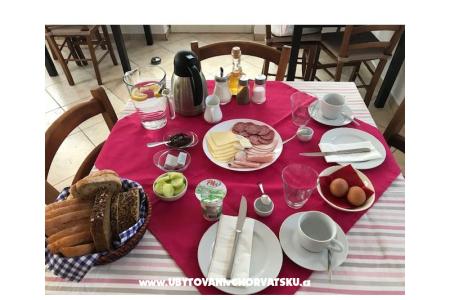 Bed and Breakfast Huis Lucija foto 2