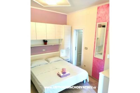 Appartementen Karla Makarska Kroatië