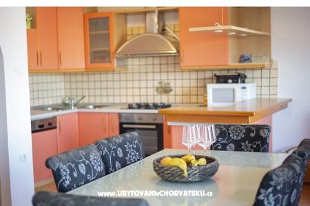 Appartementen Luny Makarska foto 4