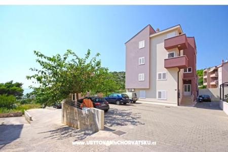 Cezar Appartement Makarska Kroatië