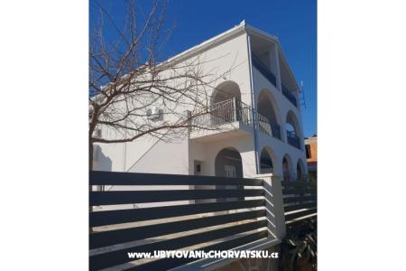 Appartementen Pralija Marina - Trogir Kroatië