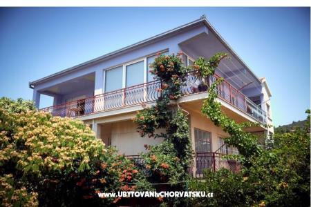 Appartementen Boris - Vinisce at Trogi Marina - Trogir Kroatië