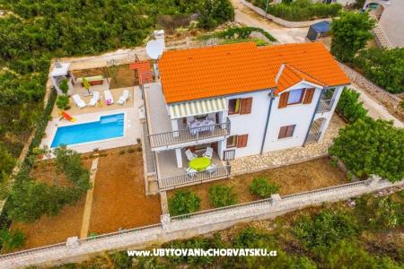 Appartementen Vila Nena met zwembad foto 2