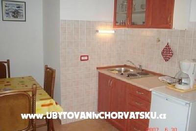 Appartement Maretic foto 5