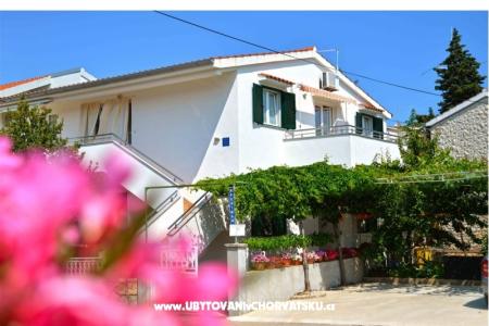 Appartementen Julija eiland Murter Kroatië