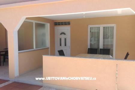 Appartementen Drago Ninske Vodice foto 2