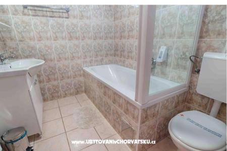 Ariela op het strand foto 2