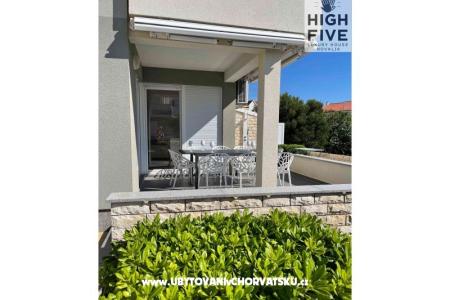 High Five Luxury Huis Novalja foto 4