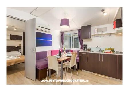Mobile Home Luna - Kamperen Straško foto 3