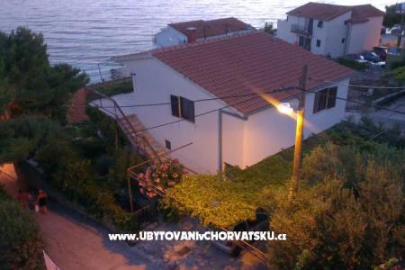 Appartementen Kuzmić Omis Kroatië