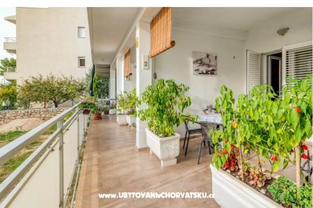 Appartementen Mila Tomasović foto 3