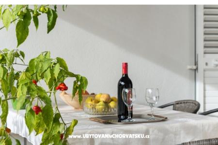 Appartementen Mila Tomasović foto 4