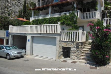Petar apartmani Omis Omis Kroatië