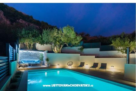 Villa Vruja Omis Kroatië