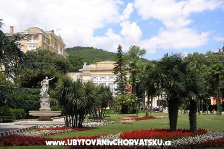 Appartementen &amp; rooms  Raspor foto 2