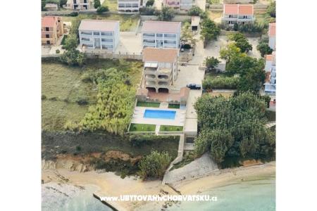 Pool Appartement Antonia eiland Pag Kroatië