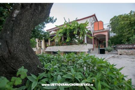 Appartementen Adriana Starigrad Paklenica Kroatië
