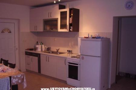 Appartement Damira foto 2