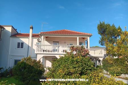 Appartementen Filip Pakostane Kroatië