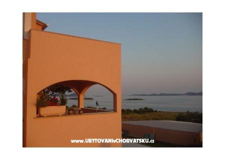 Appartementen Ivan i Zeljka Pakostane foto 2