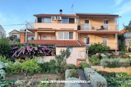 Appartementen Milan Dragutin Čudina foto 3