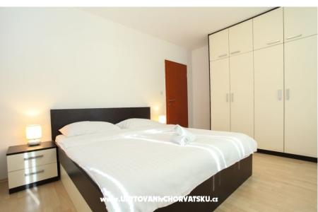 Pakoštane Appartementen Di-Ana foto 3