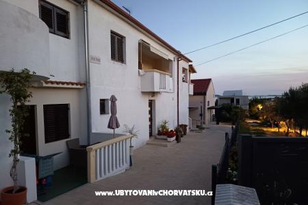 Appartementen Tonči foto 3