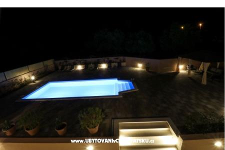  Huis met zwembad - Villa Marijana  foto 4