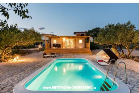 Authentic Kamperening Dalmatia Pirovac Kroatië