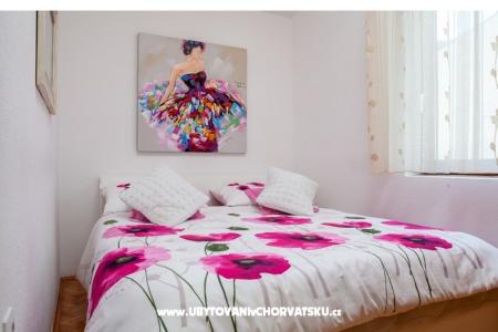 Appartementen Ivandić Podgora foto 5