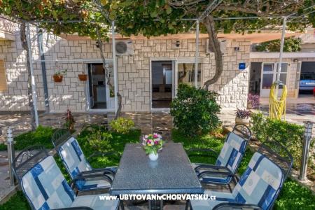 Appartementen Lukić Podstrana Kroatië