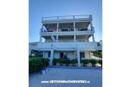 Appartementen Plave oči  Podstrana Kroatië