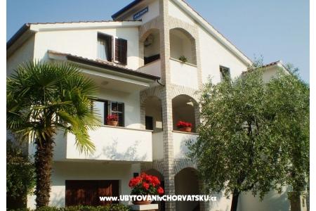 App. Villa Matić Porec Kroatië