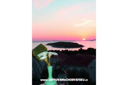 Appartementen TONĆI I IRIS*** foto 2