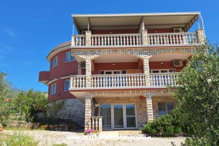 Appartementen Kovač Primosten Kroatië