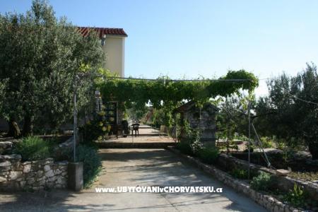 Villa Huljerat foto 3