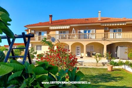Appartementen Lantana Privlaka Kroatië