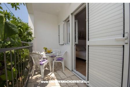 Appartement Neva Rogoznica Kroatië