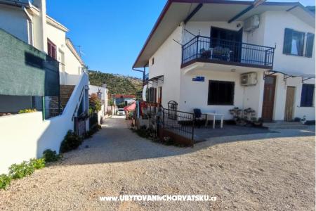 Appartementen Jakoubek Rogoznica Kroatië
