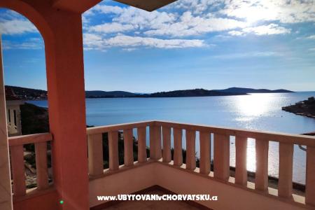 Huis Magdalena Kanica – Rogoznica Kroatië