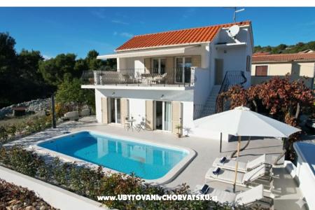 Villa Ema – Rogoznica Kroatië