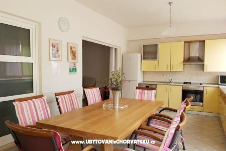 Huis Sunčani dvori  Rogoznica Kroatië