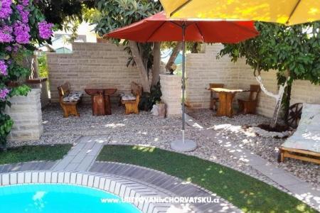 Appartementen Mirjana Sukošan Sukosan Kroatië