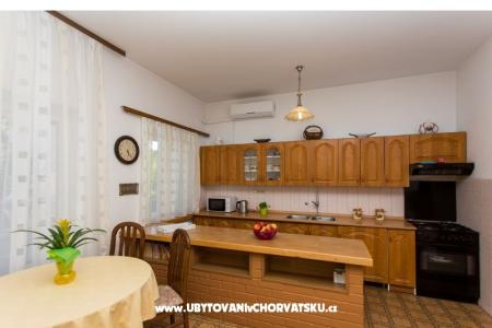 Appartement Jure foto 3